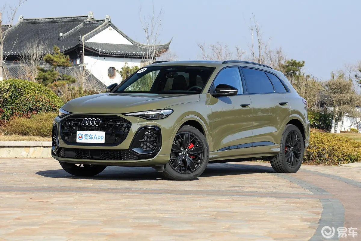 全新奧迪Q5L今日登場!外觀內飾煥新,搭載華為智駕與新動力