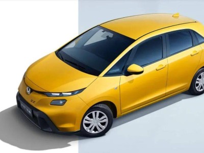 本田新飛度改款來襲：外觀內飾升級，動力微調，還能續寫“平民超跑”傳奇？