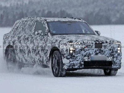 勞斯萊斯純電庫里南極寒測試諜照現身,或2027年登場,電動化再進一步