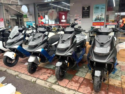 電動摩托車市場崛起:高端產(chǎn)品引領(lǐng)消費升級,外賣農(nóng)村需求雙驅(qū)動