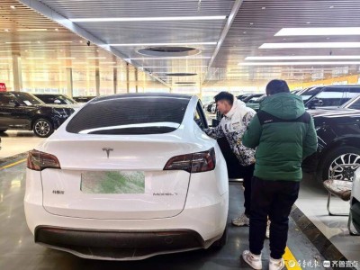 小米二手車“崩盤”真相:價格回調至合理區間,市場邏輯重塑中