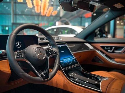 性能巔峰對決:幾款超強動力極致操控的性能跑車大賞