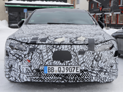 奔馳電動旗艦新動向！全新EQS諜照曝光，外觀內(nèi)飾升級亮點多