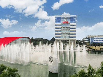 東風汽車“十五五”商用車目標75萬輛 2026年乘用車商用車新品齊發沖業績