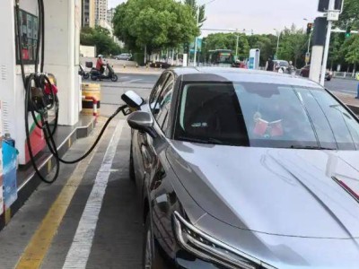 20萬元級燃油車市場：經(jīng)典車型領(lǐng)跑，合資品牌主導(dǎo)下的多元競爭格局