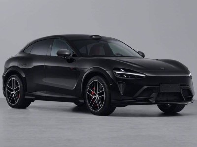 小米YU7 GT工信部亮相!黑武士涂裝配碳陶剎車,高性能SUV新選擇來了