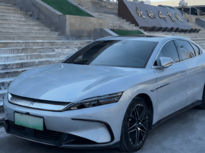 比亞迪獲高校老師青睞:硬核技術(shù)筑基,科教理念共鳴共繪品牌新篇