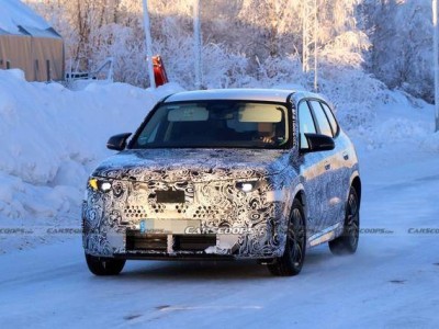 2027中期改款寶馬X1路測圖流出,新世代前臉與座艙科技引領新潮流