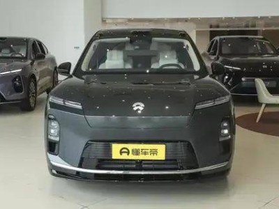 40萬級高端純電SUV優選！蔚來ES8六座布局，家庭出行舒適又省心