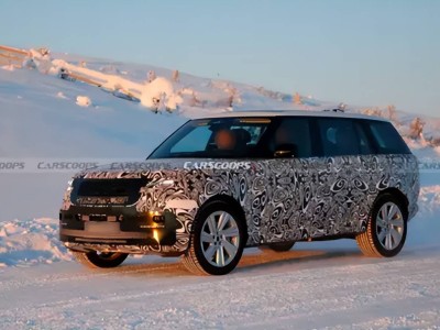 新款路虎攬勝雙線并行：燃油精修升級(jí)，純電版550馬力續(xù)航531公里