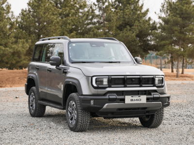 全場(chǎng)景出行新選擇，BJ40燃油憑實(shí)力成務(wù)實(shí)派越野“全能王”！