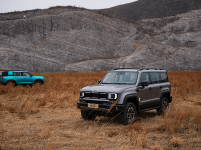 越野圈“實(shí)力派”BJ40燃油：硬核架構(gòu)與貼心配置，或成探索新選擇