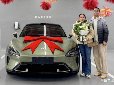 初代小米SU7停產交出亮眼成績單，新SU7到店4月上市，你期待嗎？