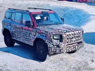 紅旗全新硬派SUV諜照來襲，方正外觀吸睛，四電機三把鎖實力不凡