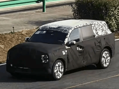 尊界SUV諜照來襲!高大外觀配固定擾流板 2026年持續發力“國產天花板”