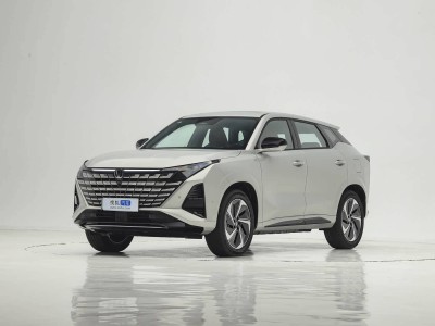 2026款長安UNI-Z PHEV上市，配置升級，限時優惠后9.89萬元起售