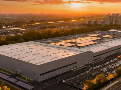 吉利博越REV首發亮相!中國星首款增程SUV 100℃溫差下性能依舊強勁