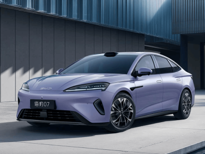 16.99萬起售！比亞迪海豹07 EV上市，續航閃充雙突破或成新標桿