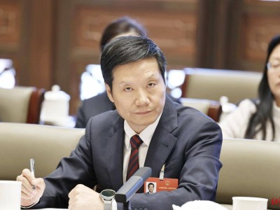 雷軍談科技創(chuàng)新：人形機(jī)器人將進(jìn)廠 小米未來五年投2000億研發(fā)