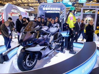 AWE2026首驅科技展館成焦點：央視專訪、大佬探訪，共啟兩輪智行新未來