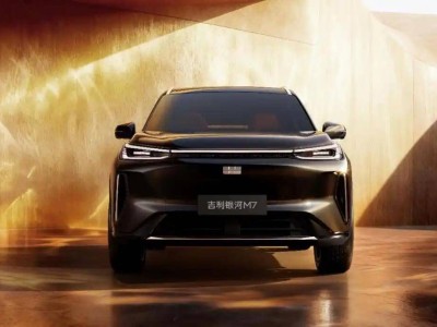 吉利銀河M7首秀：神盾電池賦能，續航駕控雙優重塑電混SUV價值