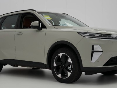 新能源SUV市場激戰正酣,哈弗梟龍與吉利銀河L7誰才是更優之選?