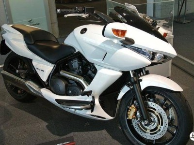 摩托車界的“雙面鏡”：主流品牌輝煌與黯淡車型的深度剖析