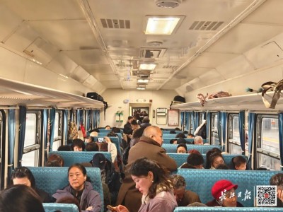 6元綠皮火車成武漢“頂流”！有人攜茶具打卡 有人專程跨省體驗