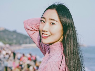 SU7諧音“舒淇”成品牌記憶點,兩年后網友期待成真,雷軍舒淇共話品牌溫情