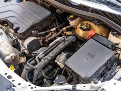 積碳清洗別盲目跟風(fēng)！理性對待，按需處理讓養(yǎng)車更輕松