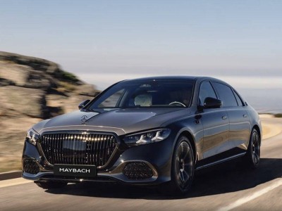 新一代邁巴赫S級轎車中國首秀，李德思履新后首度公開亮相