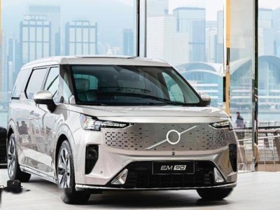 沃爾沃EM90：安全豪華雙在線，從81.8萬直降至50萬出頭，性價比爆棚！