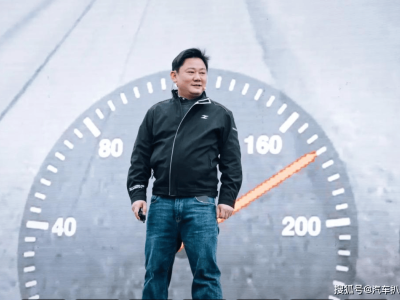 張雪機車成績亮眼但“造神”需謹慎：理性看待方能行穩致遠