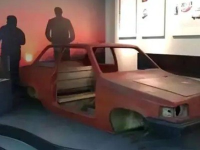 溫州首富葉文貴:初中文化逐夢電動車,千萬身家耗盡,終留時代遺憾