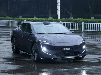 新款阿維塔12攜太行智控2.0上市 增程純電雙版本 智能與性能雙升級(jí)