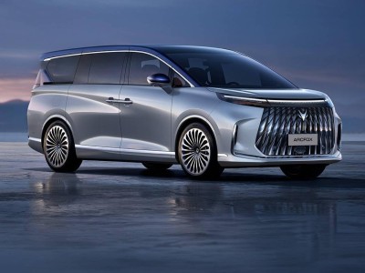 北汽極狐“問(wèn)道V9”4月22日開啟預(yù)售 高端MPV續(xù)航超千公里引期待