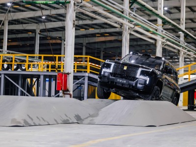 比亞迪綜合越野開發中心來襲！1:1復刻極限路況，室內開啟越野性能新篇章
