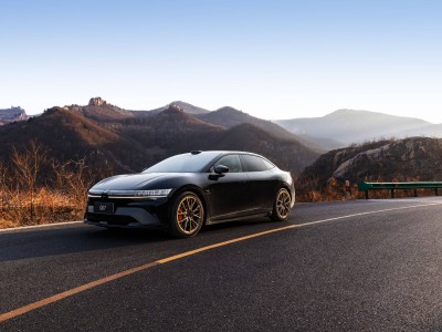 極氪煥新7系攜001五周年紀念版登場，以技術革新重塑純電獵裝新格局