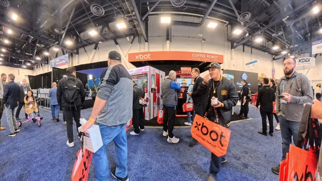 不做人形、不跳舞:他家的具身智能憑什么在100+城市賣出400萬杯咖啡?