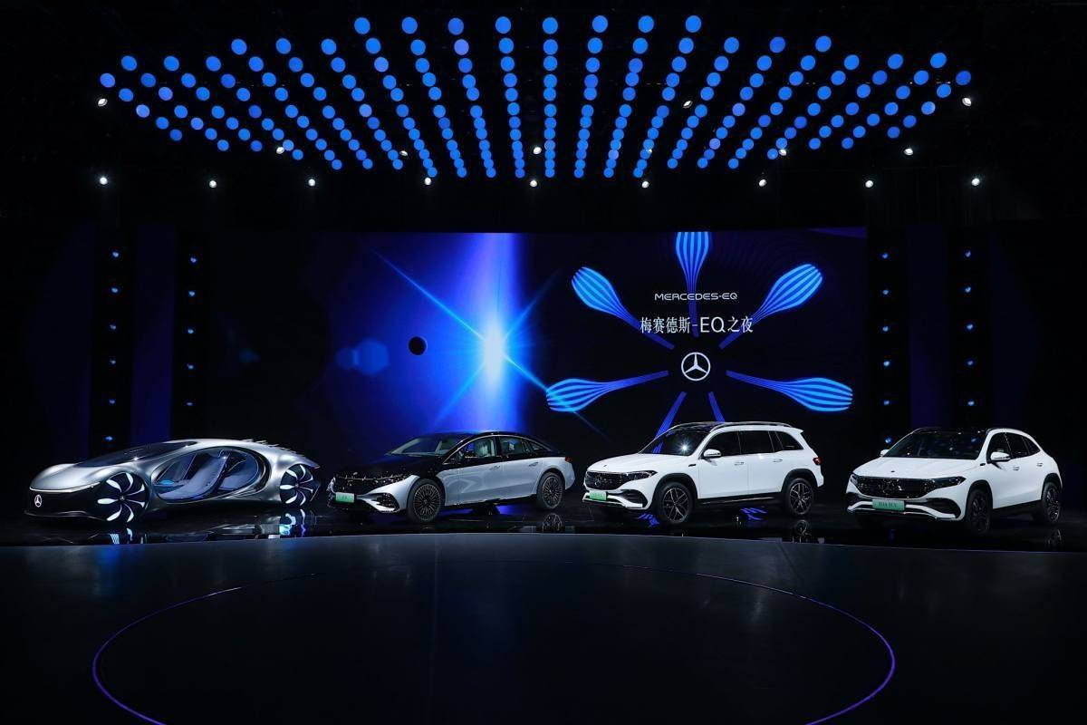 純電奔馳E級渲染圖