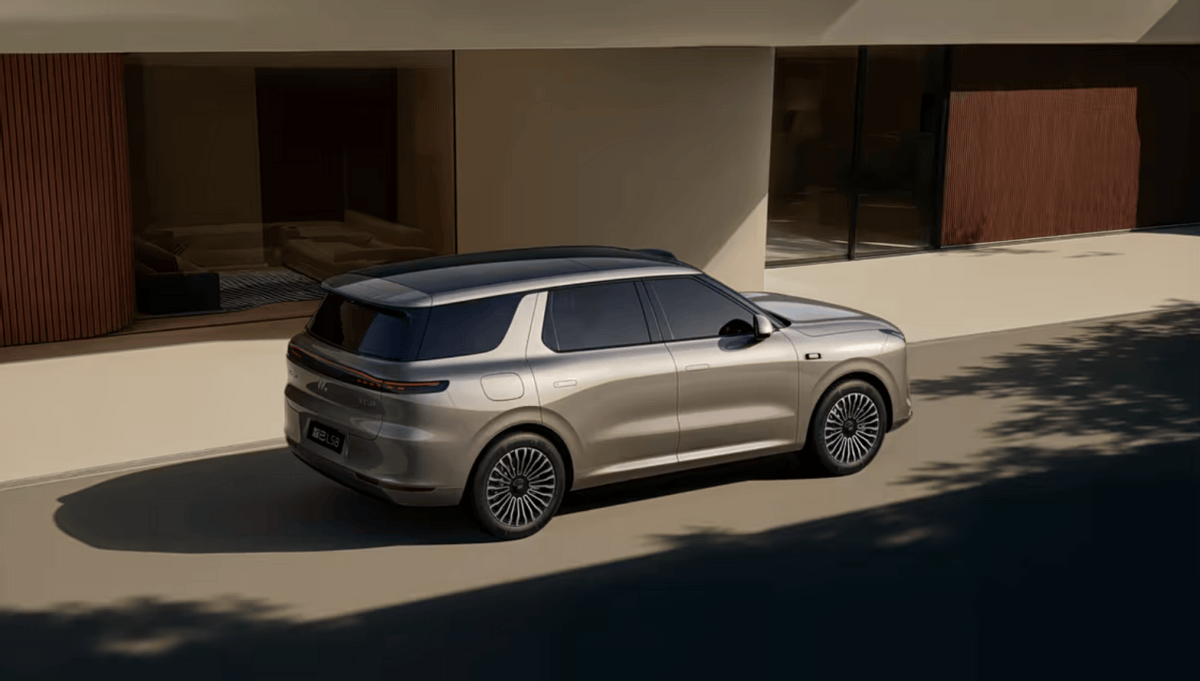 智己LS8尾部設(shè)計(jì)圖