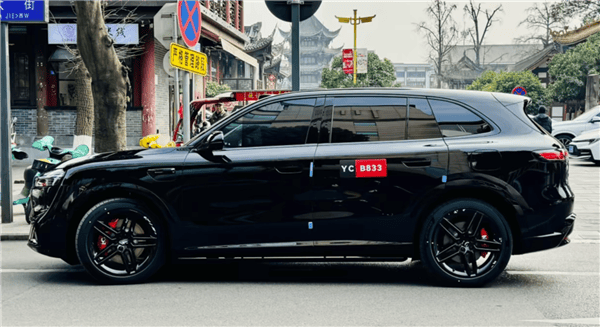 問界M6黑武士版