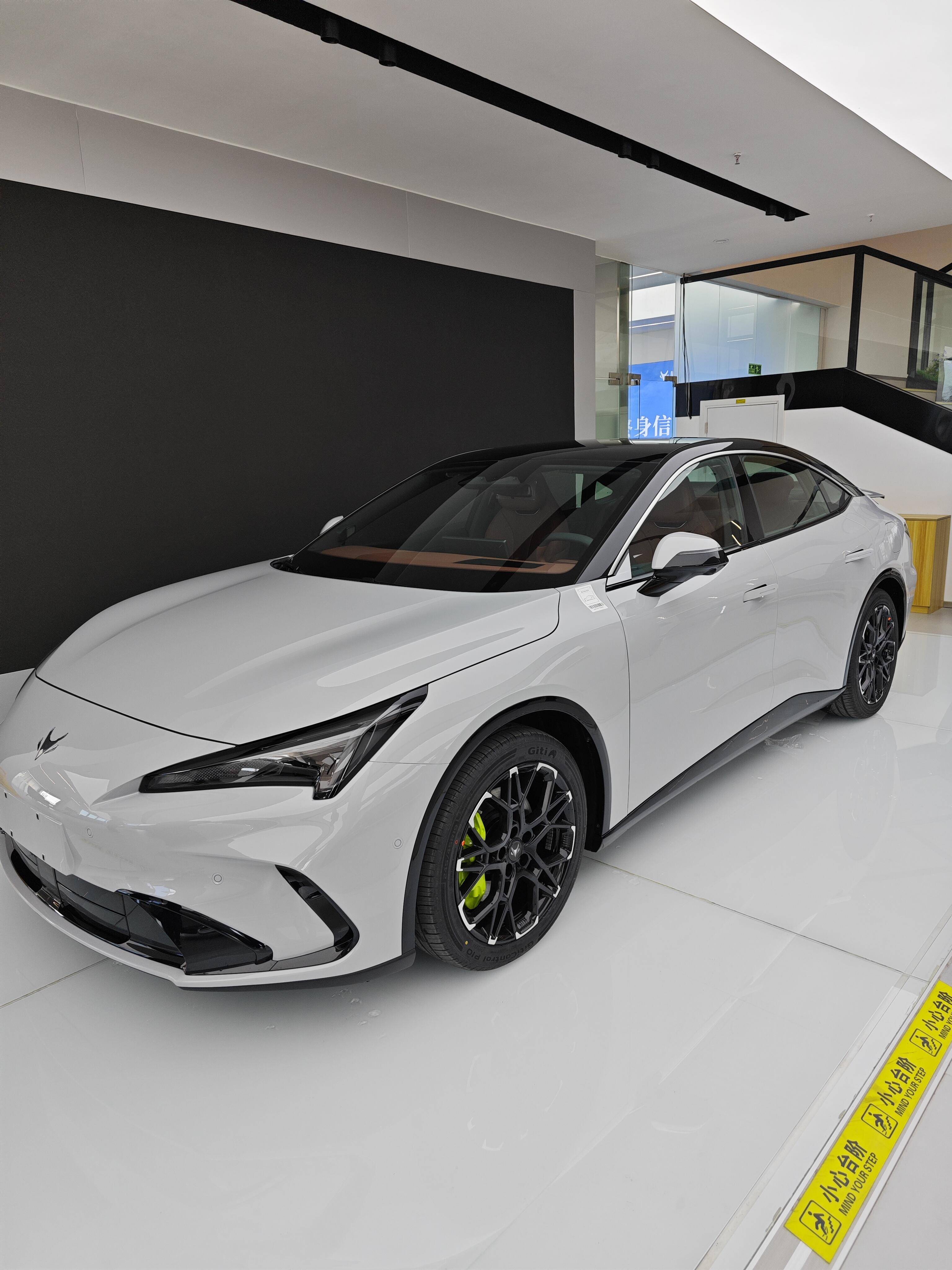 26款極狐阿爾法S5內(nèi)飾